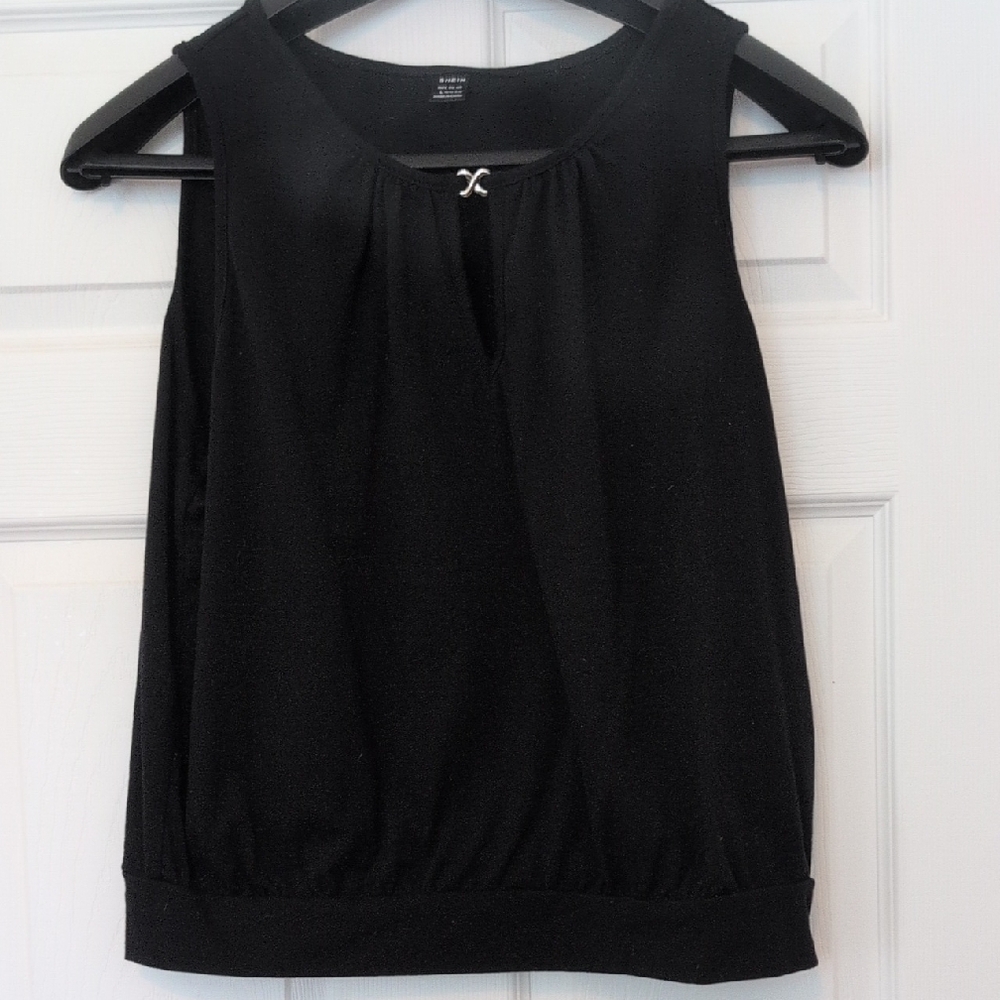 SHEIN Black Sleeveless Tank Top
